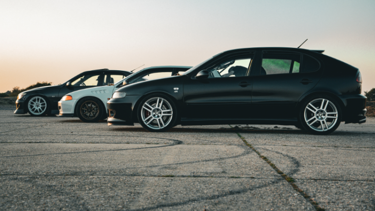 Marcas de Carro que Desapareceram no Brasil e Continuam Marcando Gerações