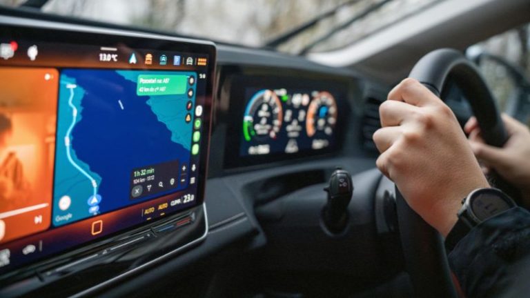 Nissan aposta em inteligência artificial para transformar 90% de sua linha e redefinir o futuro automotivo