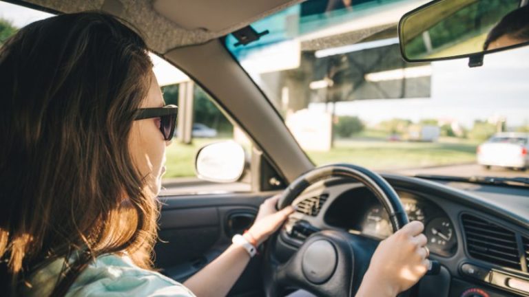Carros elétricos terão limite de quilômetros rodados? Entenda o impacto da nova tendência no setor automotivo