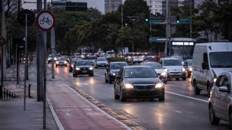 A Política de Segurança Viária e o Desafio da Mobilidade Segura nos Centros Urbanos A Política de Segurança Viária e o Desafio da Mobilidade Segura nos Centros Urbanos