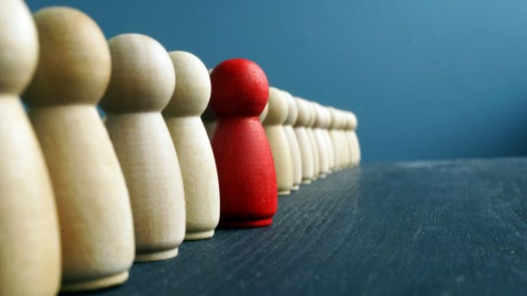 Liderança técnica e liderança gerencial na gestão de equipes especializadas Fource Consultoria